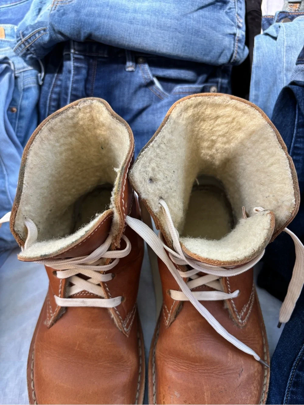 Duck Feet Women’s Leather Lace-Up Boots