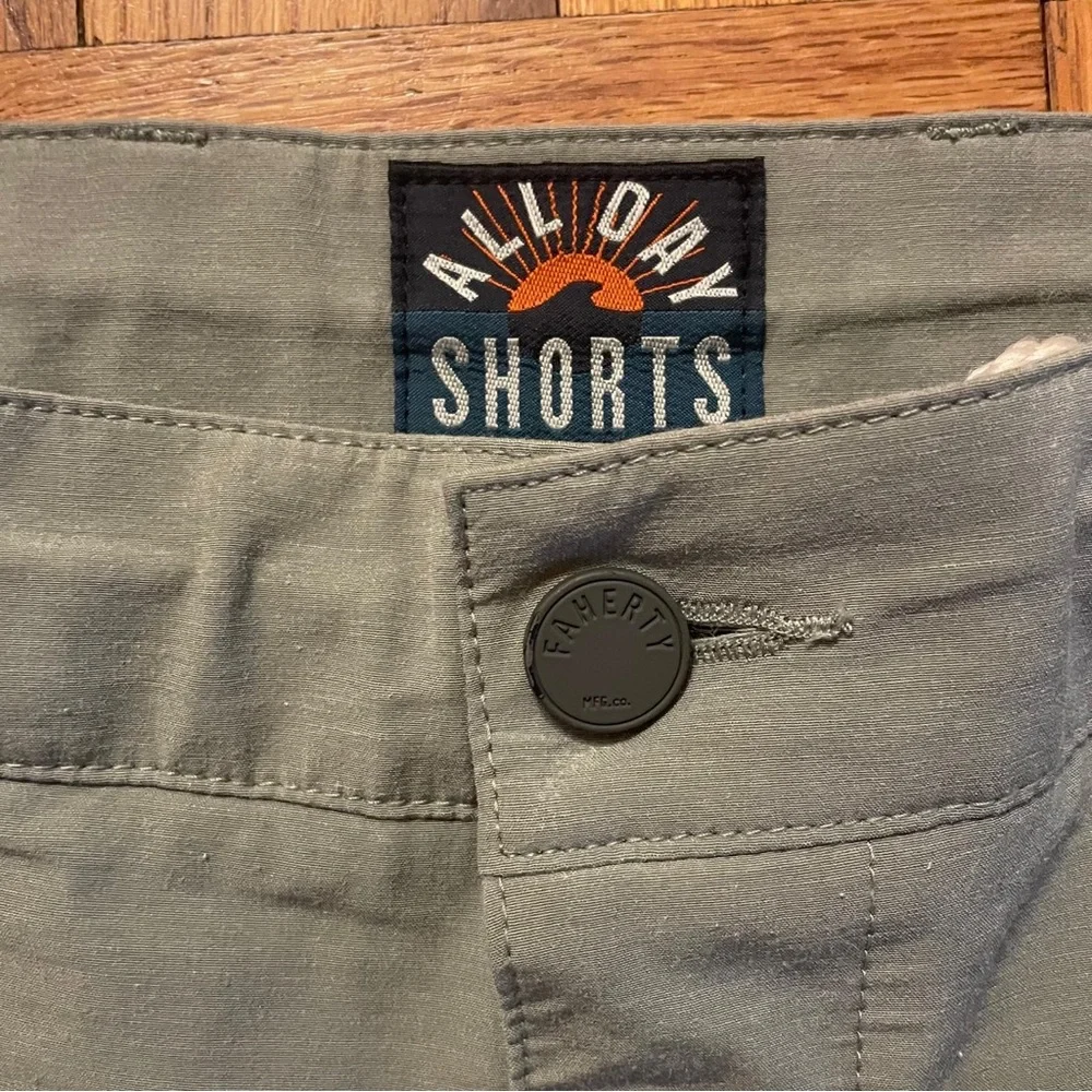 Faherty stylish olive