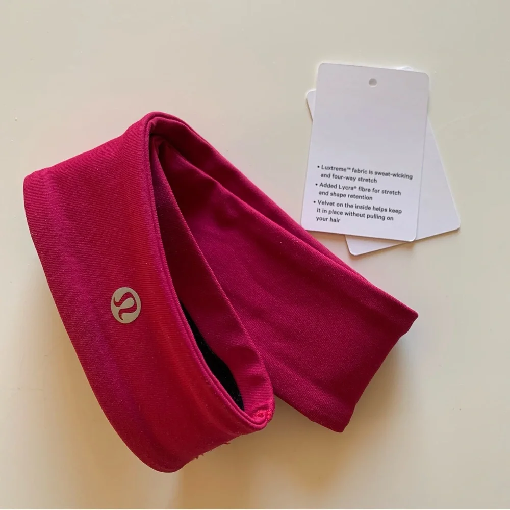 Lululemon Luxtreme Training Headband in Pink