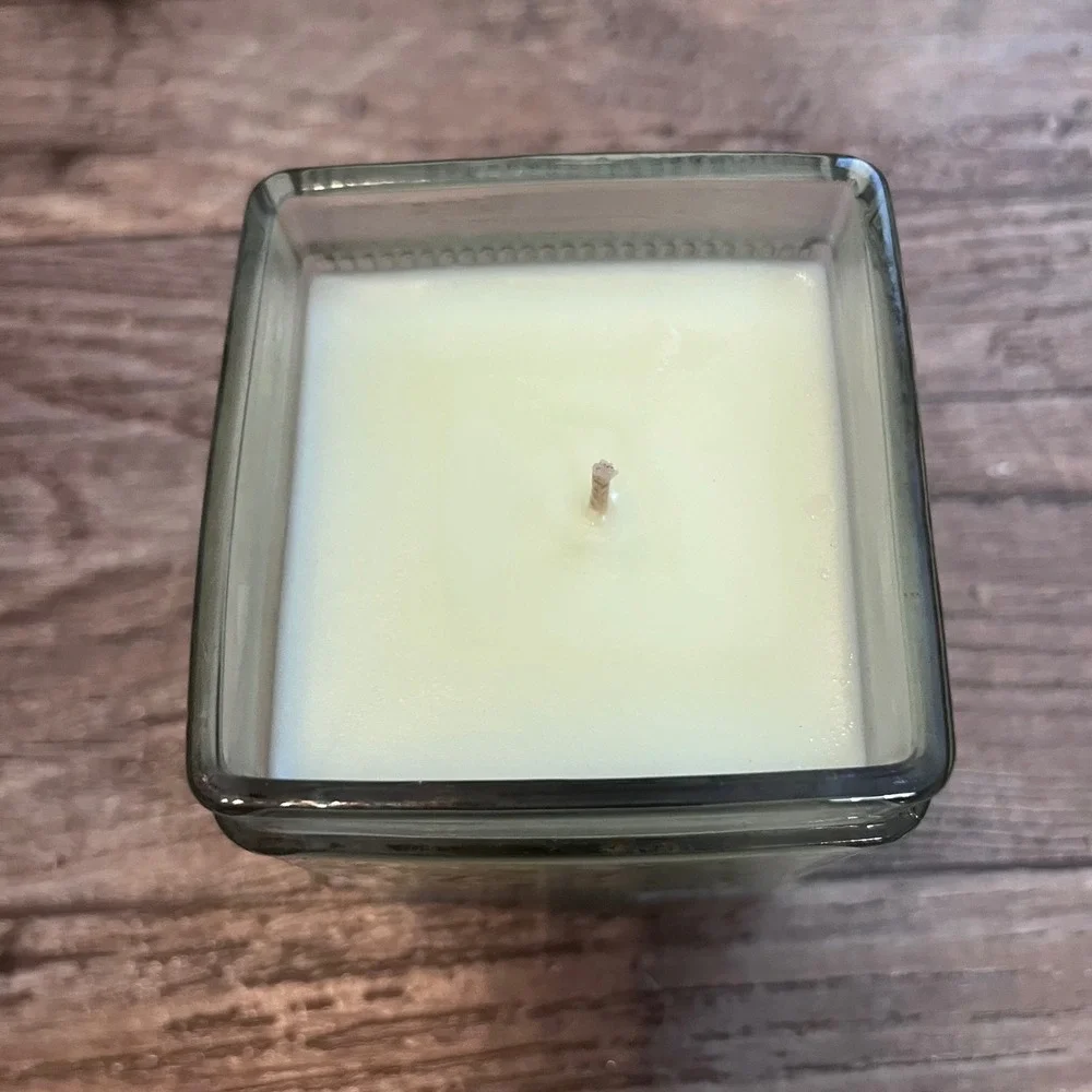 Elizabeth Arden The Spa Collection Rosemary Mint Scented‎ Candle 12oz Glass Jar