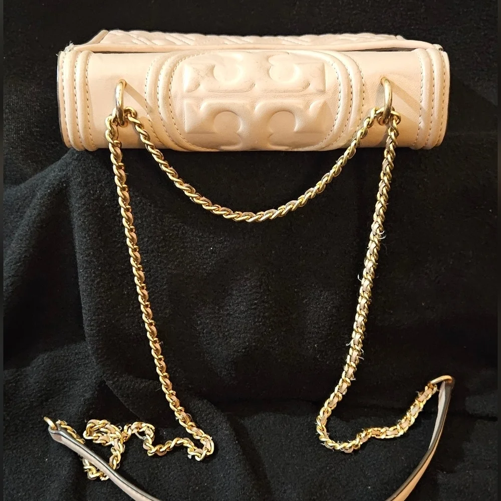 Tory Burch tory burch