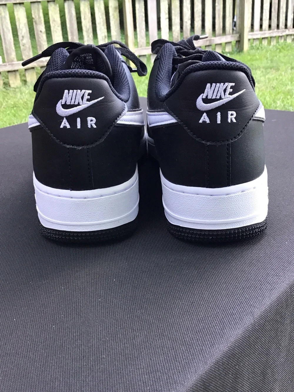 Nike iconic low