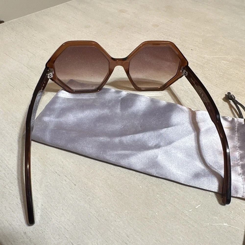 Salvatore Ferragamo reposhing this