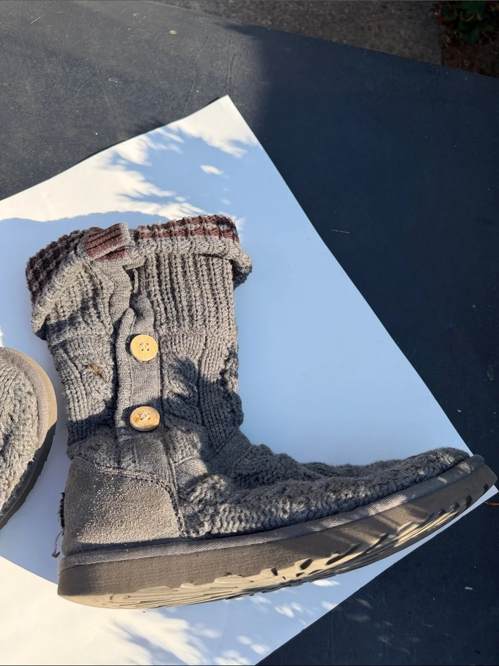 UGG knit mid