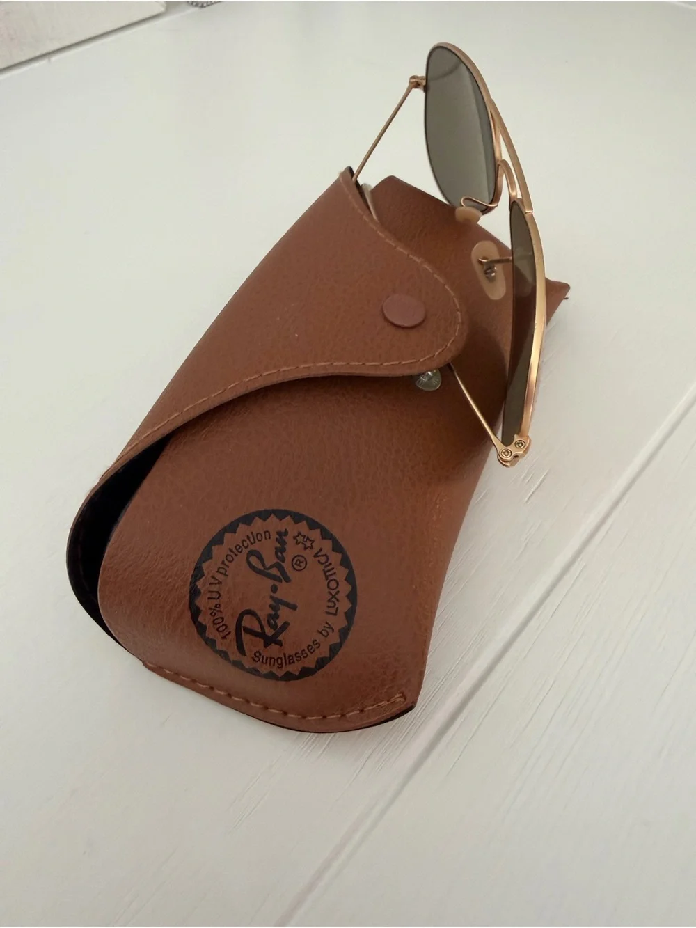 Ray-Ban classic aviator