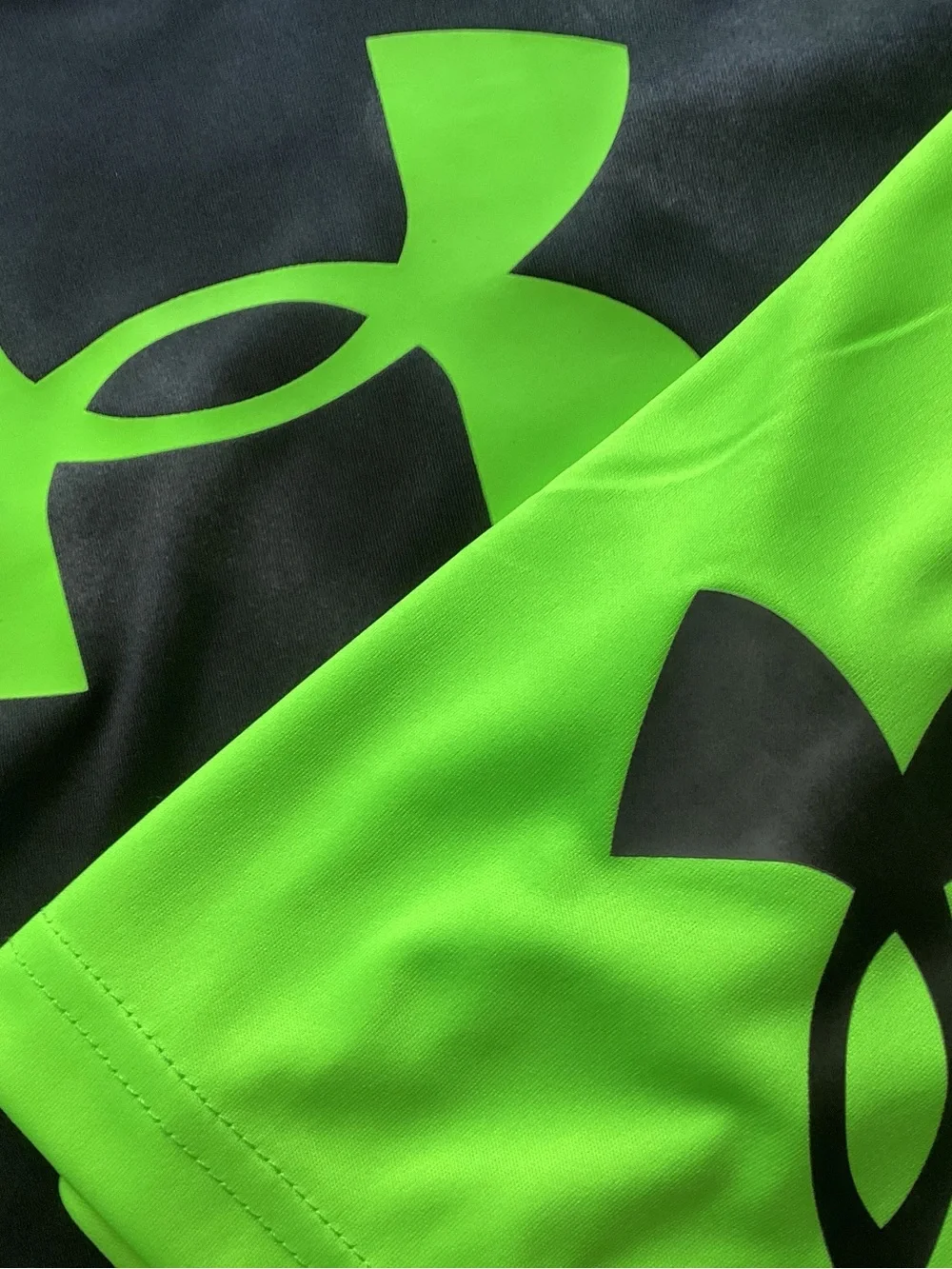 Under Armour ~~~~~price sporty