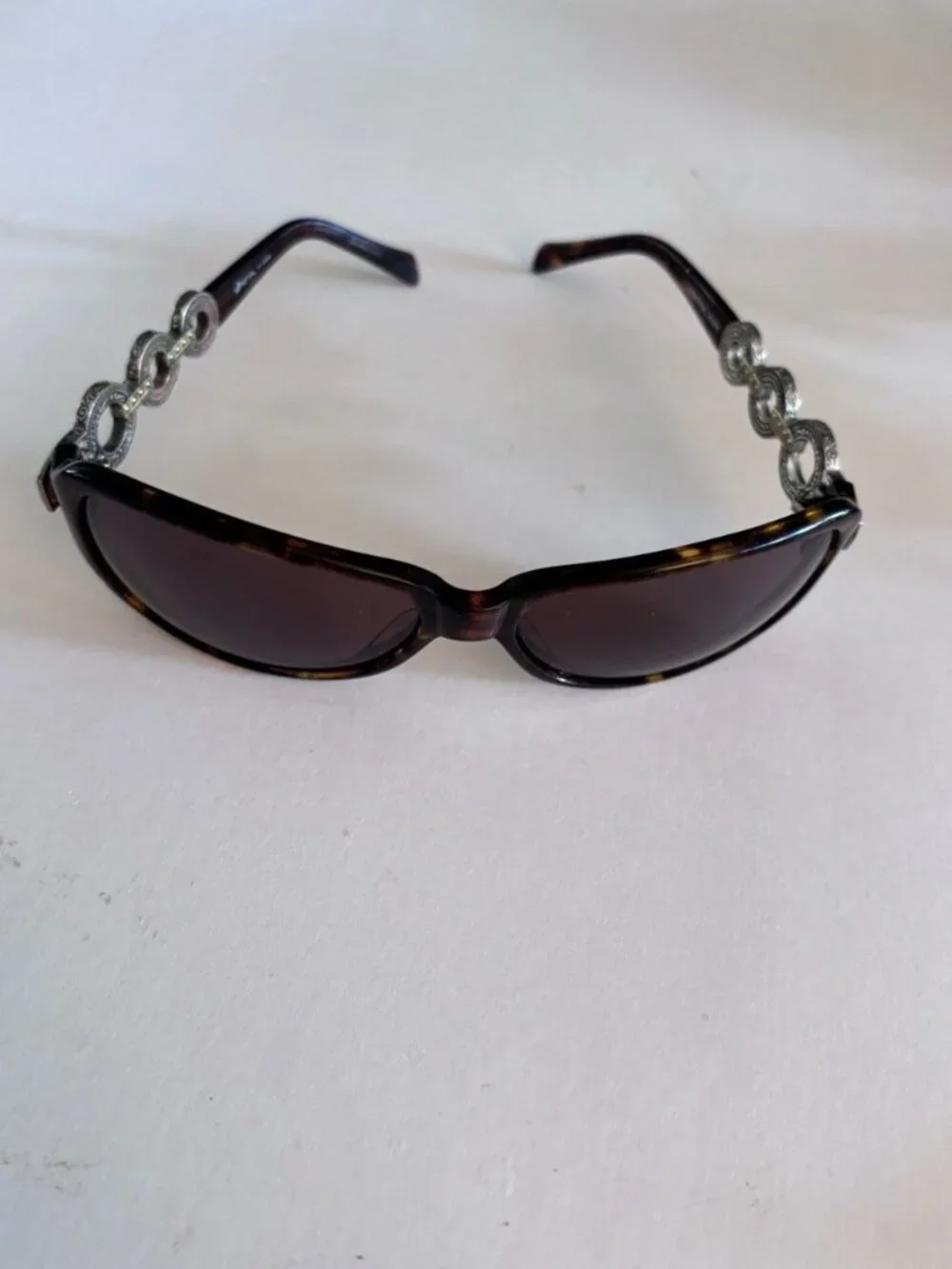 Brighton Women’s Central Park Signature Silver Tortoise Sunglasses Frames & Case
