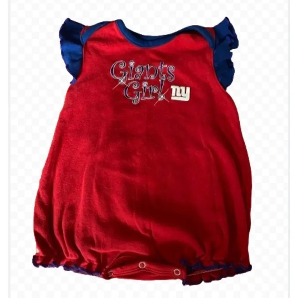 Lots of nine girls onesies sizes from 6 to 12 months