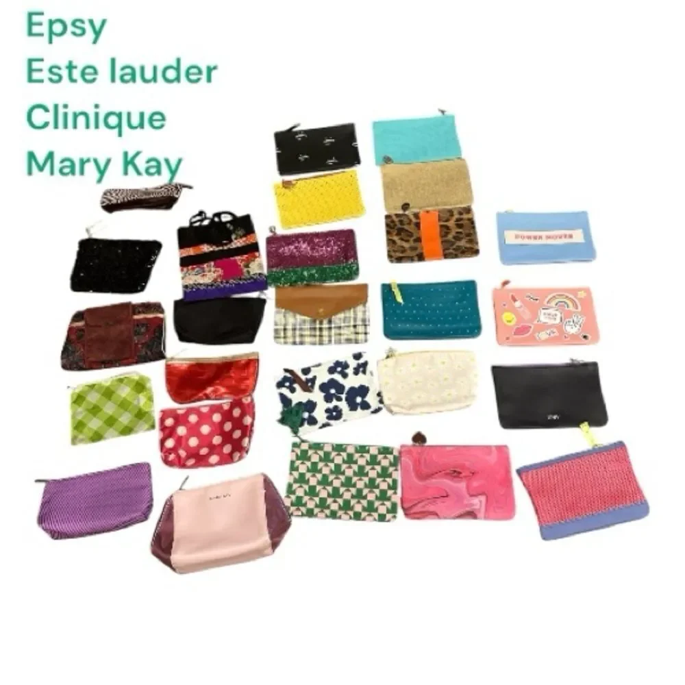 Bag mini’s Ipsy, Mary Kay ect bundle  mini, coin, excellent condition 26 total