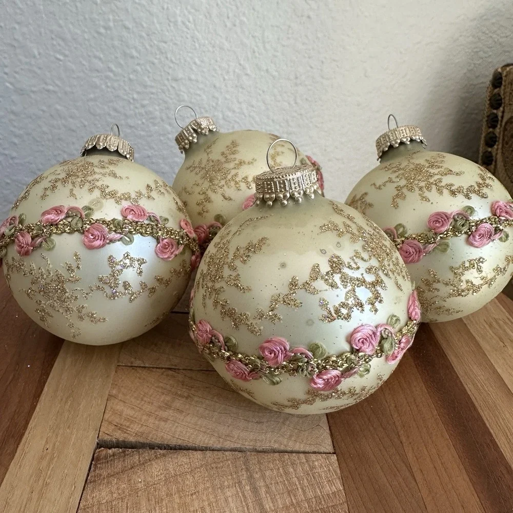 VTG 4 Christmas Glass Ornaments 2.625 Inch Yellow Glitter Floral Ribbon Ball‎