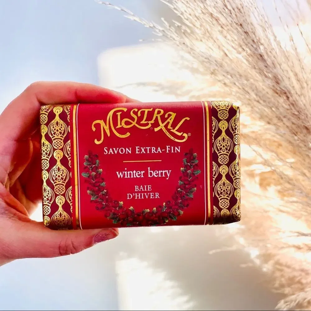 2 NEW ANTHROPOLOGIE MISTRAL Red Gold Winter Berry Organic Shea Butter Bar Soap