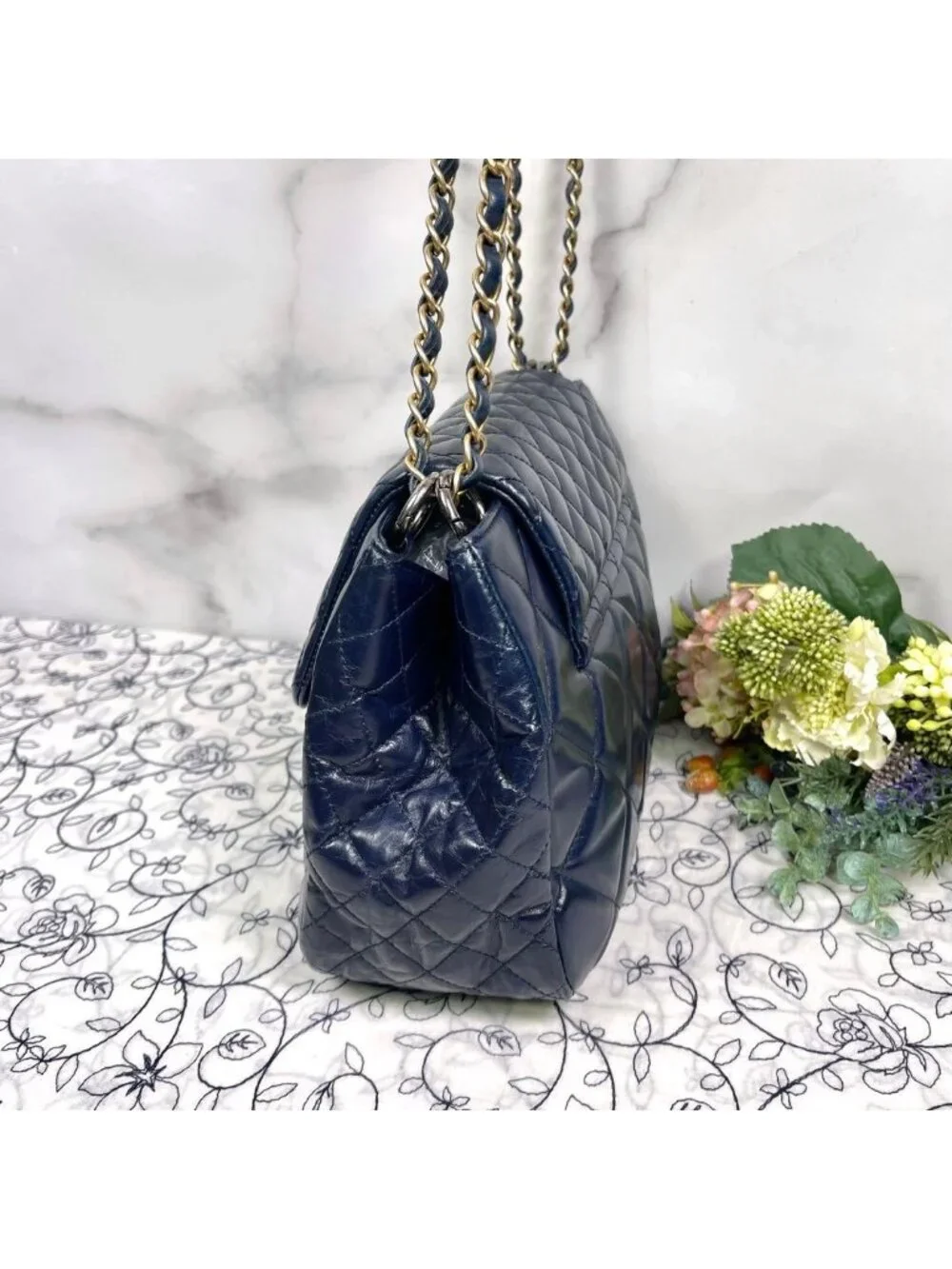 Chanel Quilted Chain Shoulder Bag Lambskin