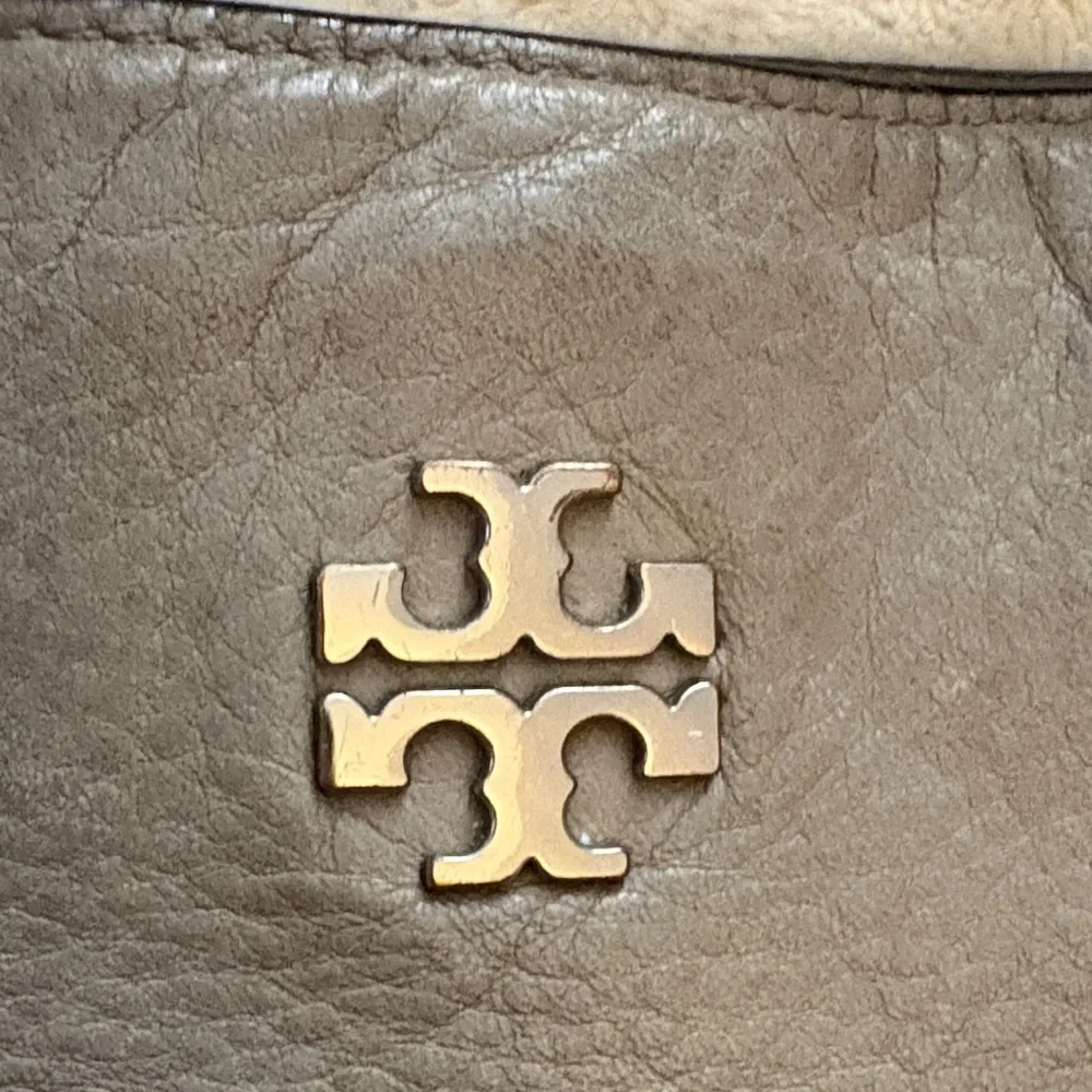 TORY BURCH Swingback Leather Shoulder Crossbody Bag French Grey/Tan