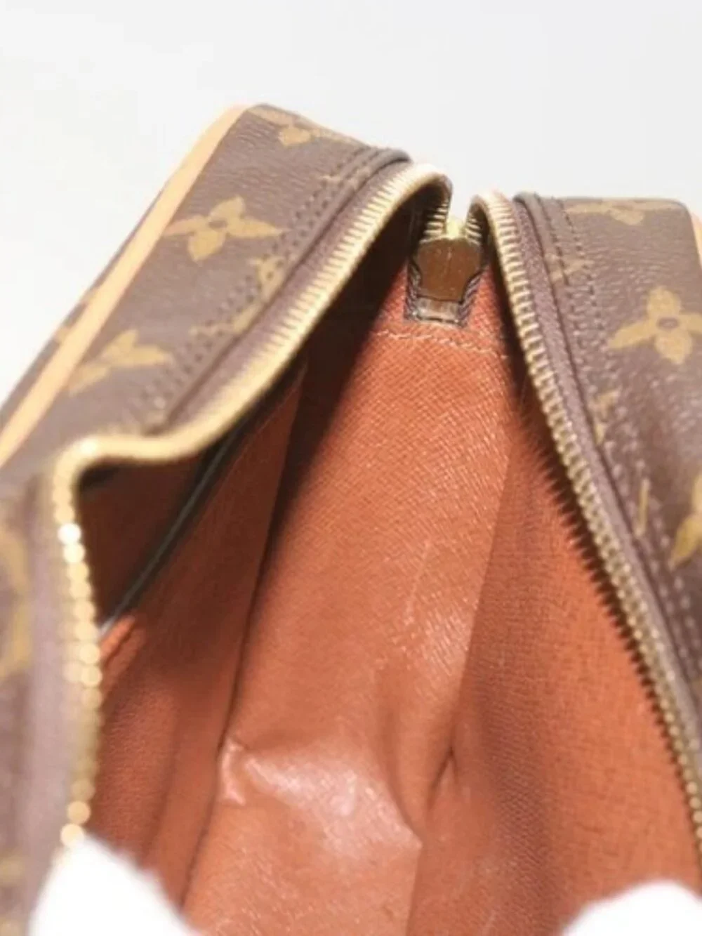 Louis Vuitton brand	louis vuitton