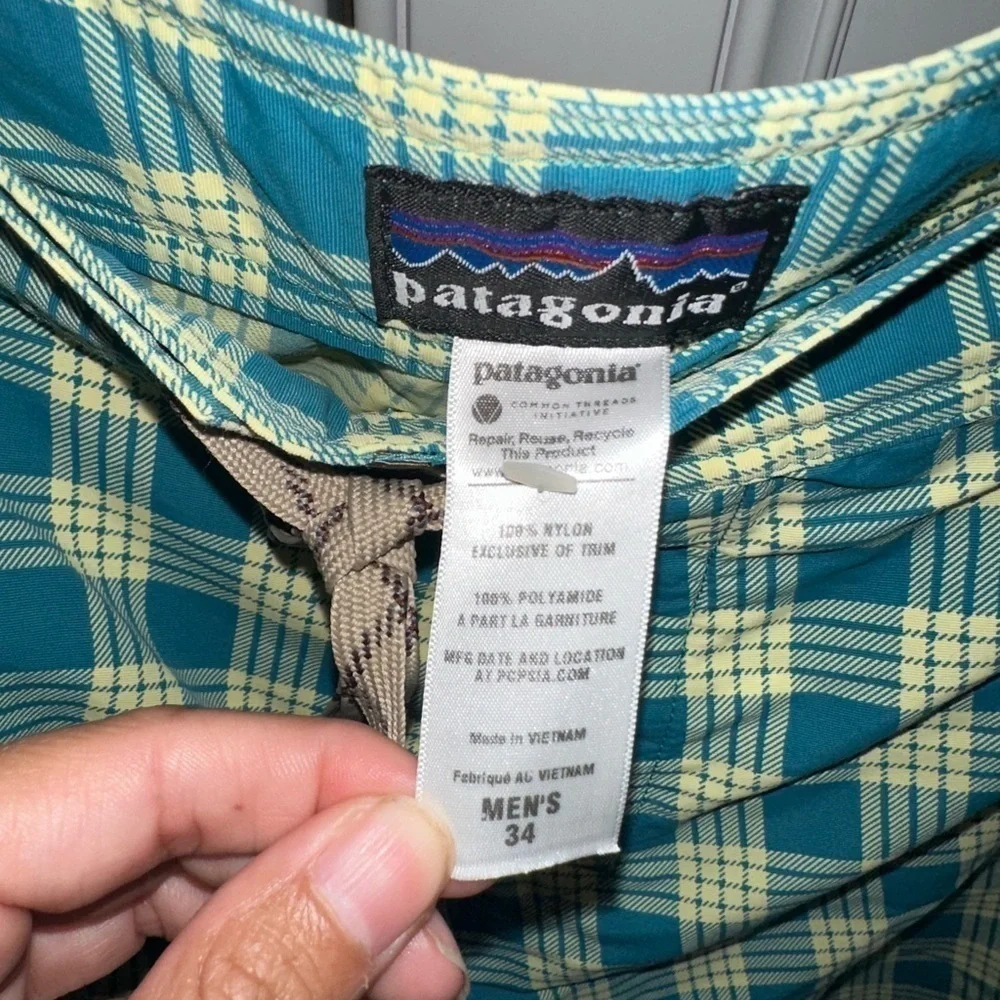 Patagonia men’s wavefarer