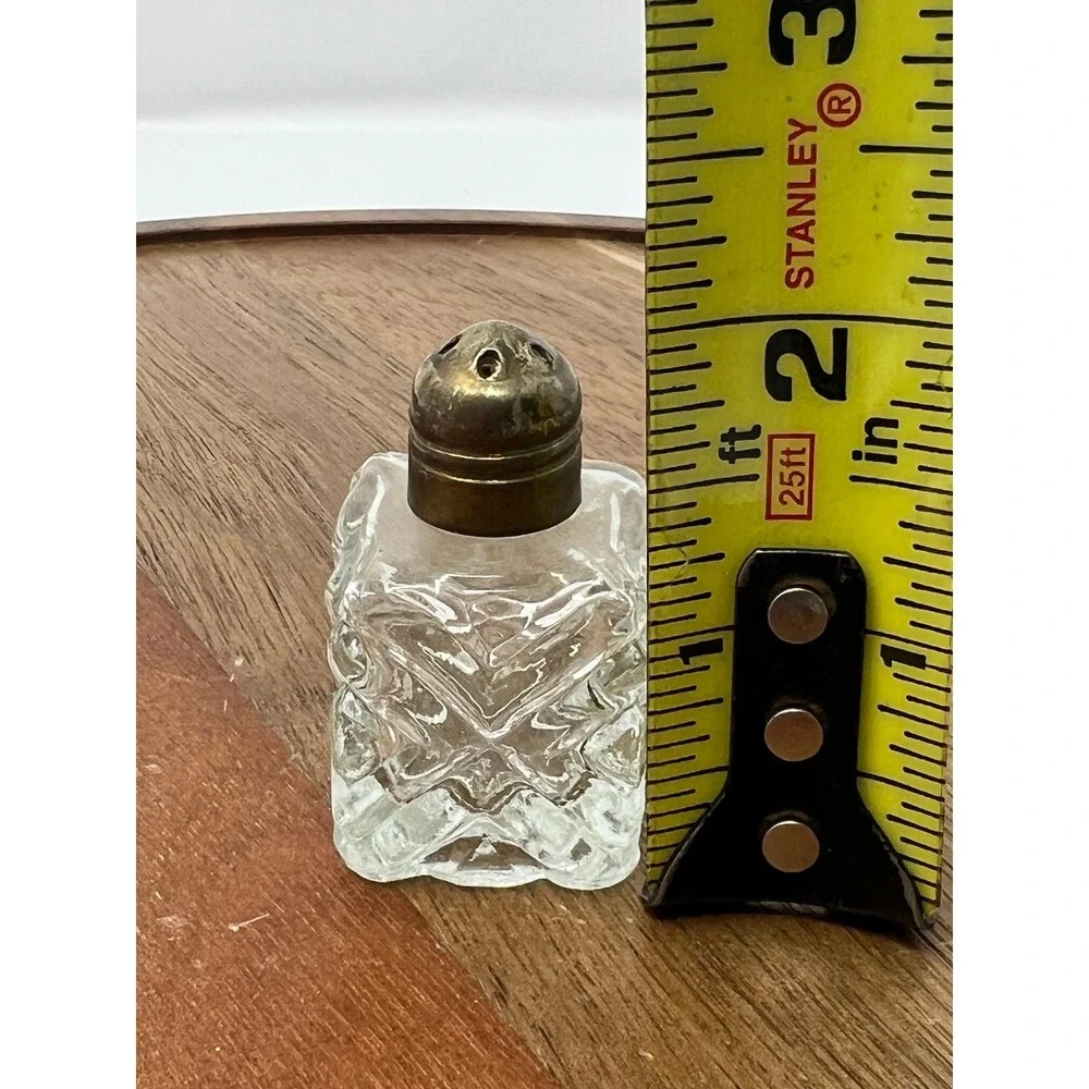 Set of‎ 6 Vintage Square Glass Salt Pepper Shakers with Metal Lids