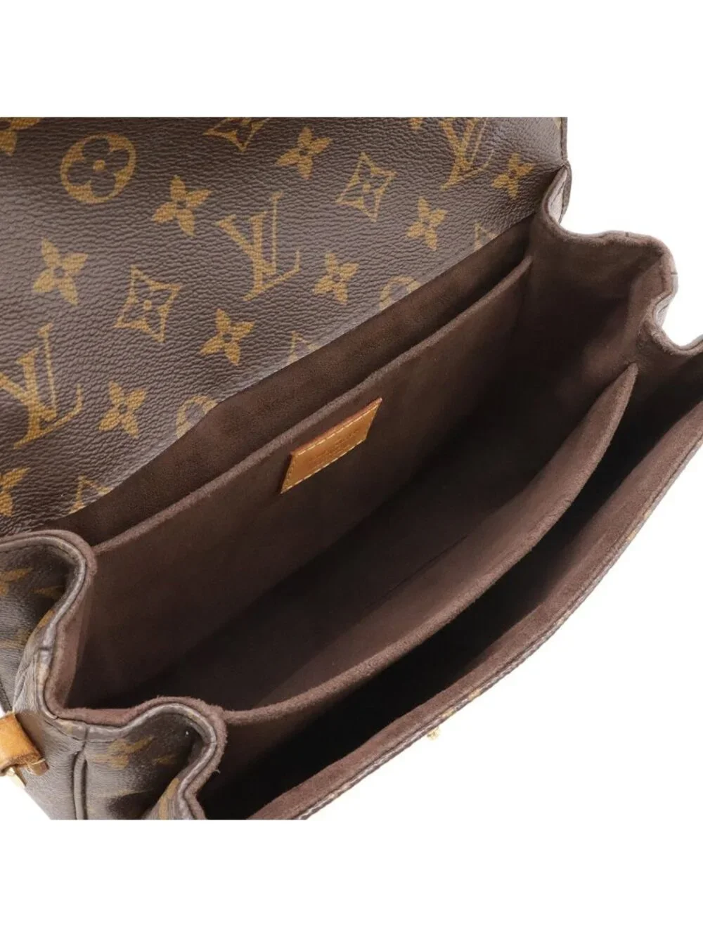 Louis Vuitton opening base convenient