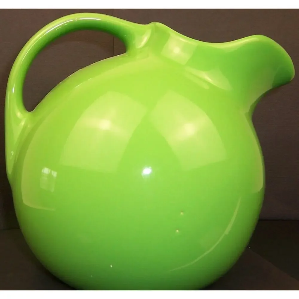 Vintage Hall China Chartreuse Green Tilted Ball Pitcher Ice Lip Model 633 USA