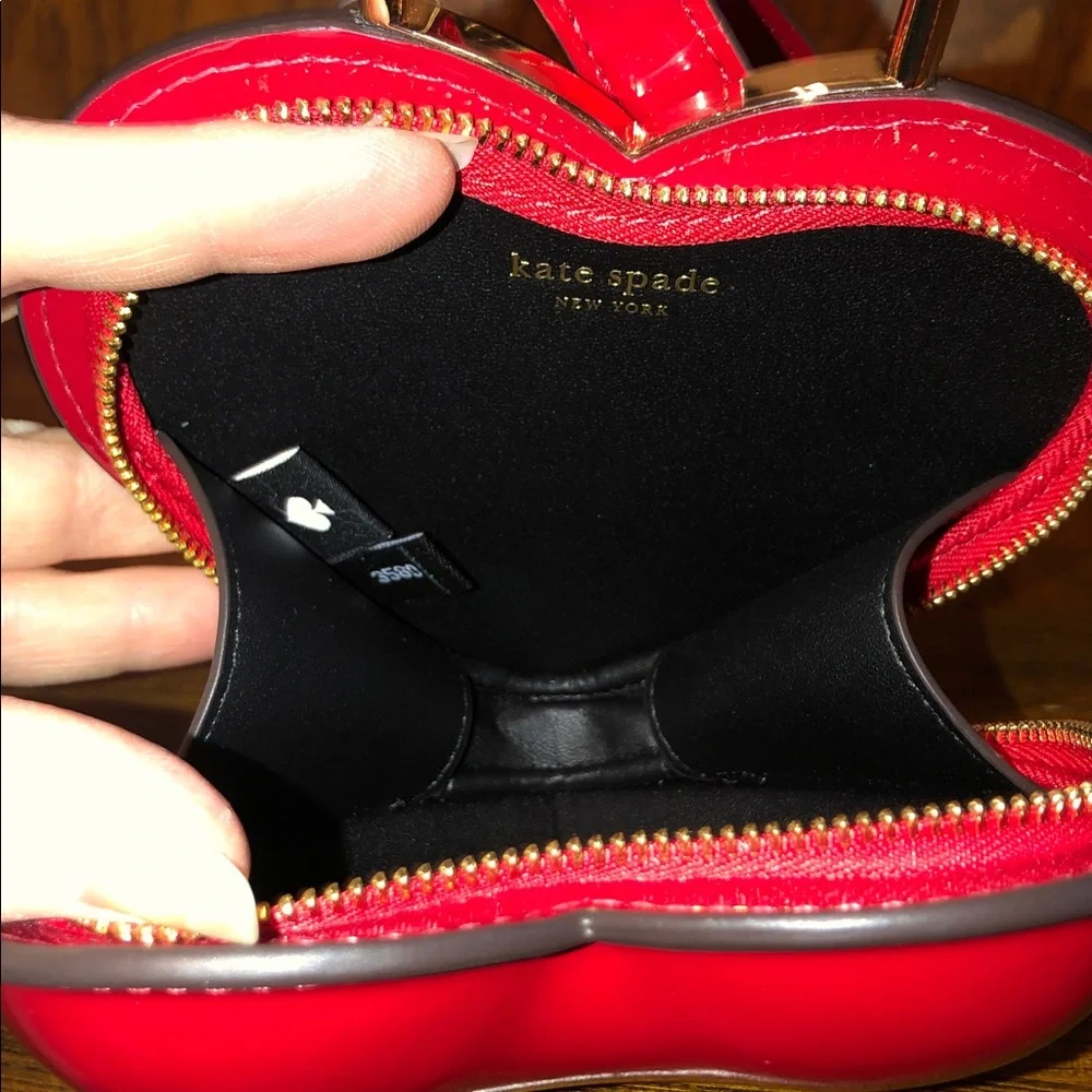 NWT-Kate Spade-Key To My Heart❤️Wristlet-Cherry Rouge-Patent Leather-$128