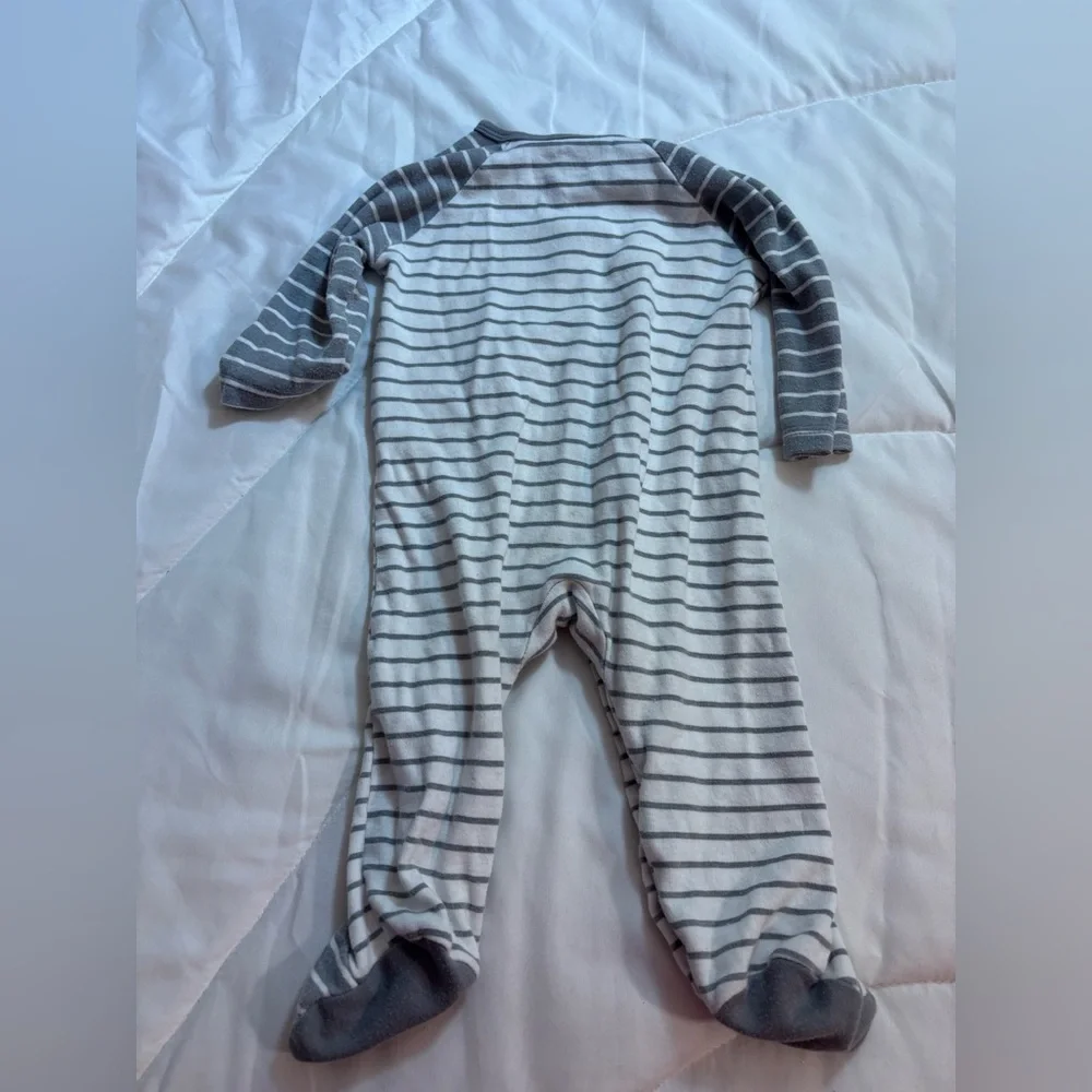 Little Me Striped Gray and White Outfit with Red lion- 12-18m (no size tag)