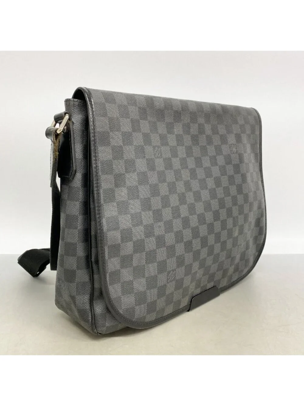Louis Vuitton Shoulder Bag Damier Graphite Daniel MM Gray Black