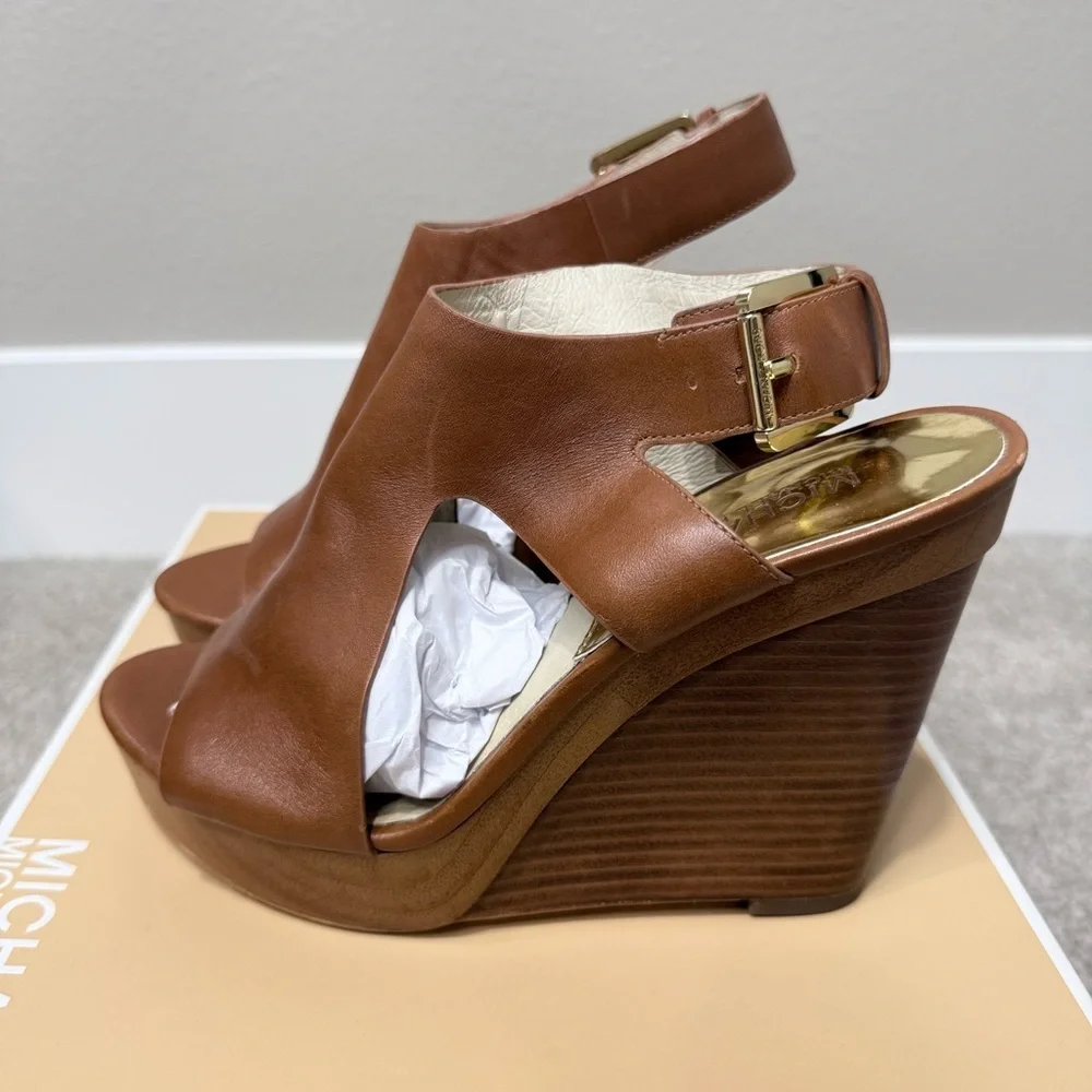 Michael Kors Josephine wedge leather platform sandals size 6.5