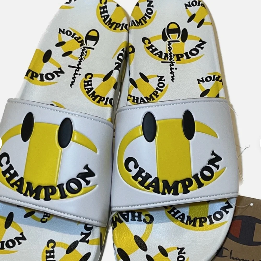 Champion Slides Shoes Mens‎ Size 12 White Yellow Happy Face Summer Sandals NEW