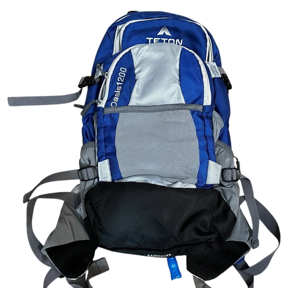 Teton‎ Sports Oasis 1200 Hydration Backpack Blue Gray Pack with Water Bladder
