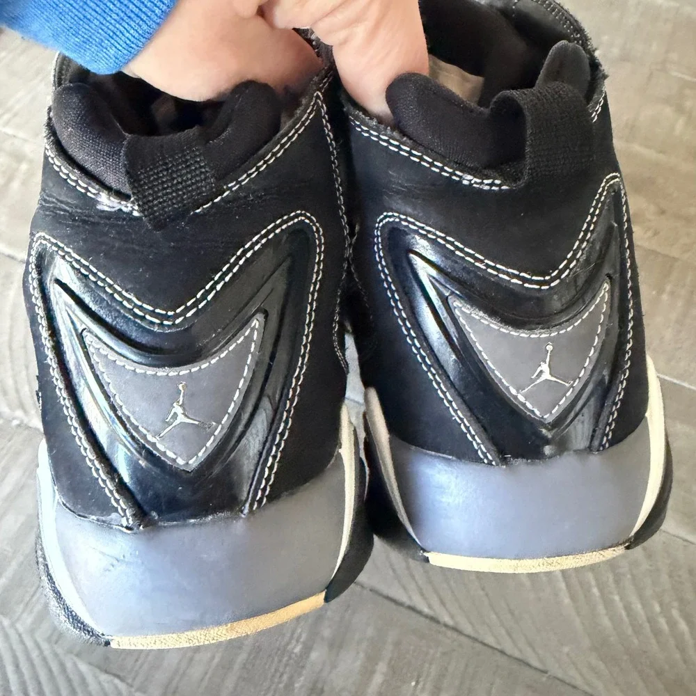 Jordan upper 28 lace