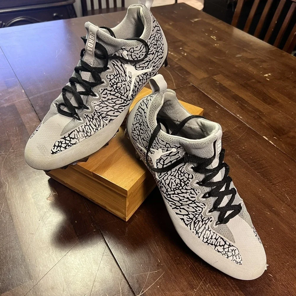 Jordan untouchable style