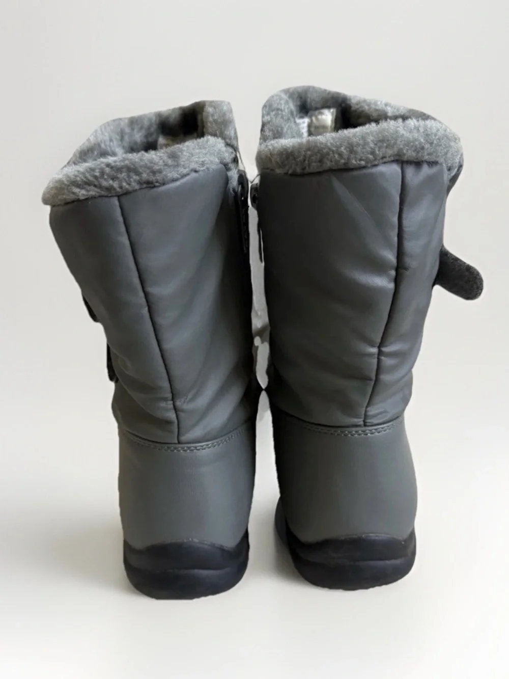 Totes Grey Faux Fur Lined Winter Boots Size 11M Utility Cabincore Minimalist