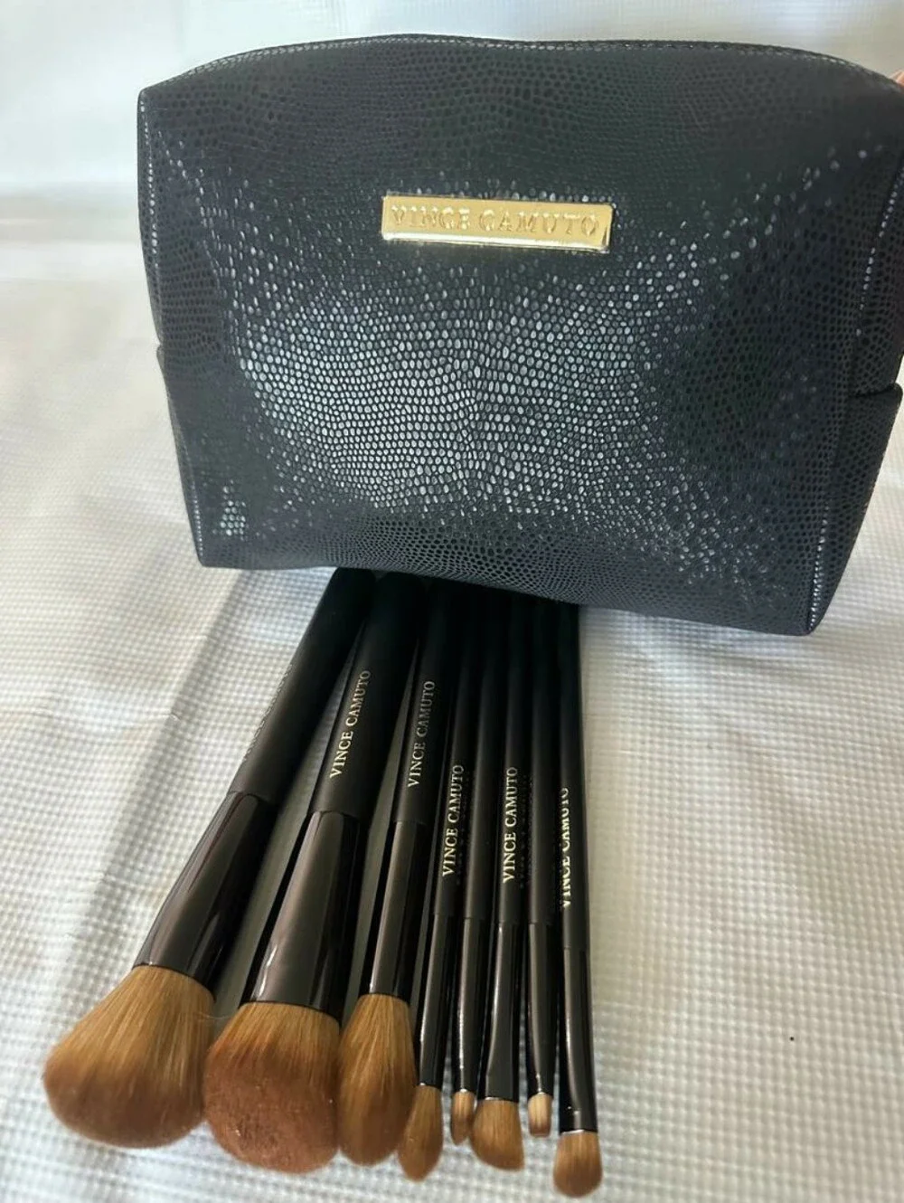 Vince Camuto vince camuto