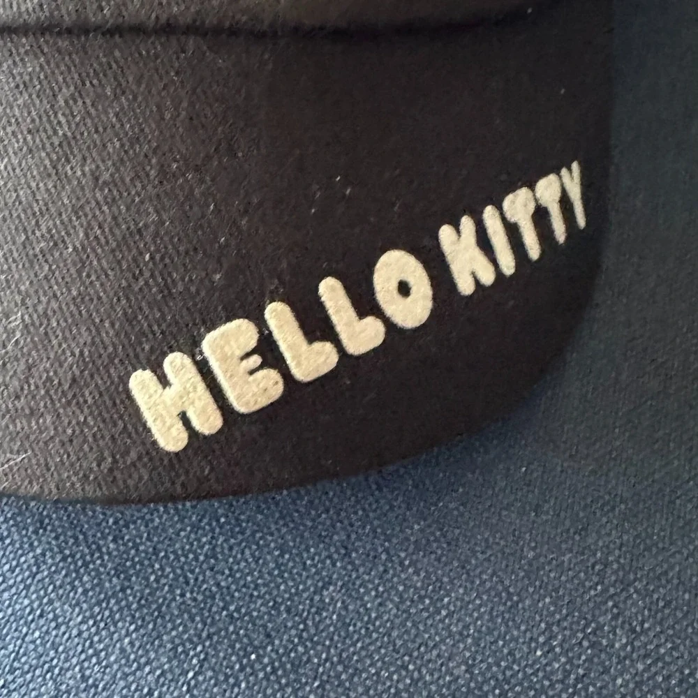 Hello Kitty comfortable girl