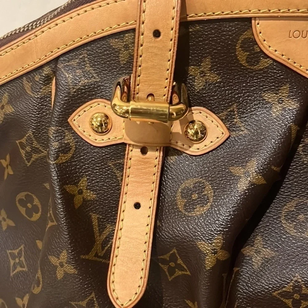 LOUIS VUITTON Beautiful  Chic Vintage Monogram Tivoli GM Bag Authentic