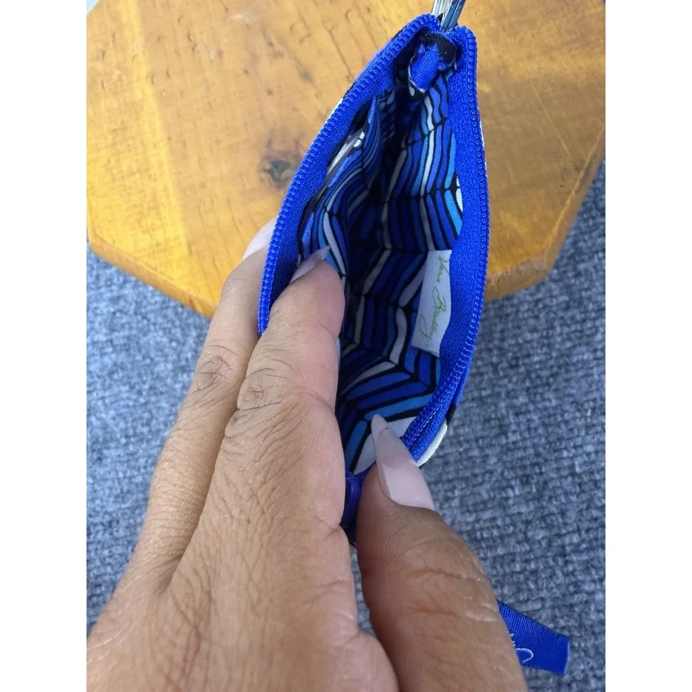 Vera Bradley Zip‎ ID Case Blue Black Floral Print Key Ring Wallet Coin Purse