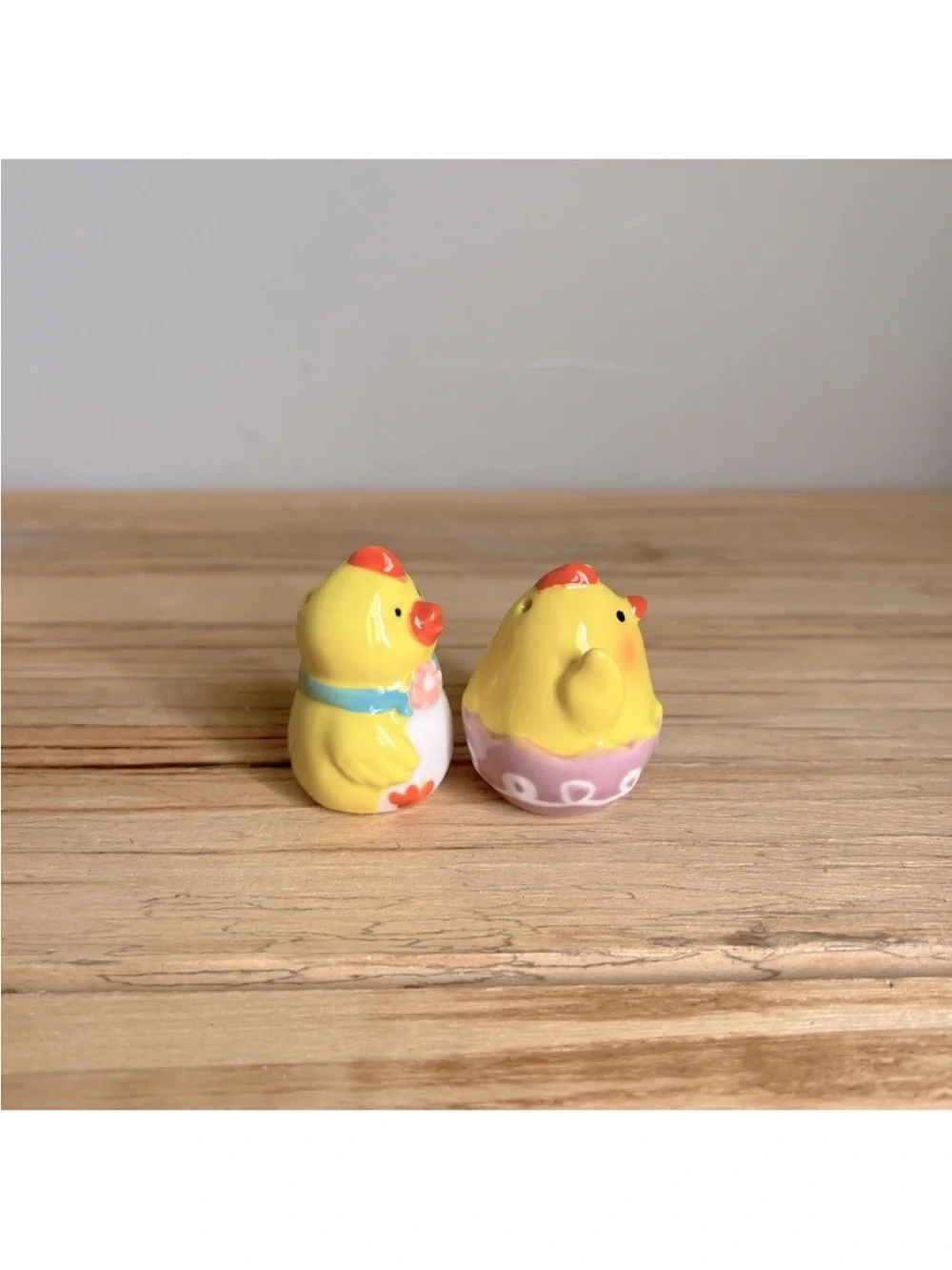 Anthropomorphic Easter Chicks salt and pepper shakers-NWOT