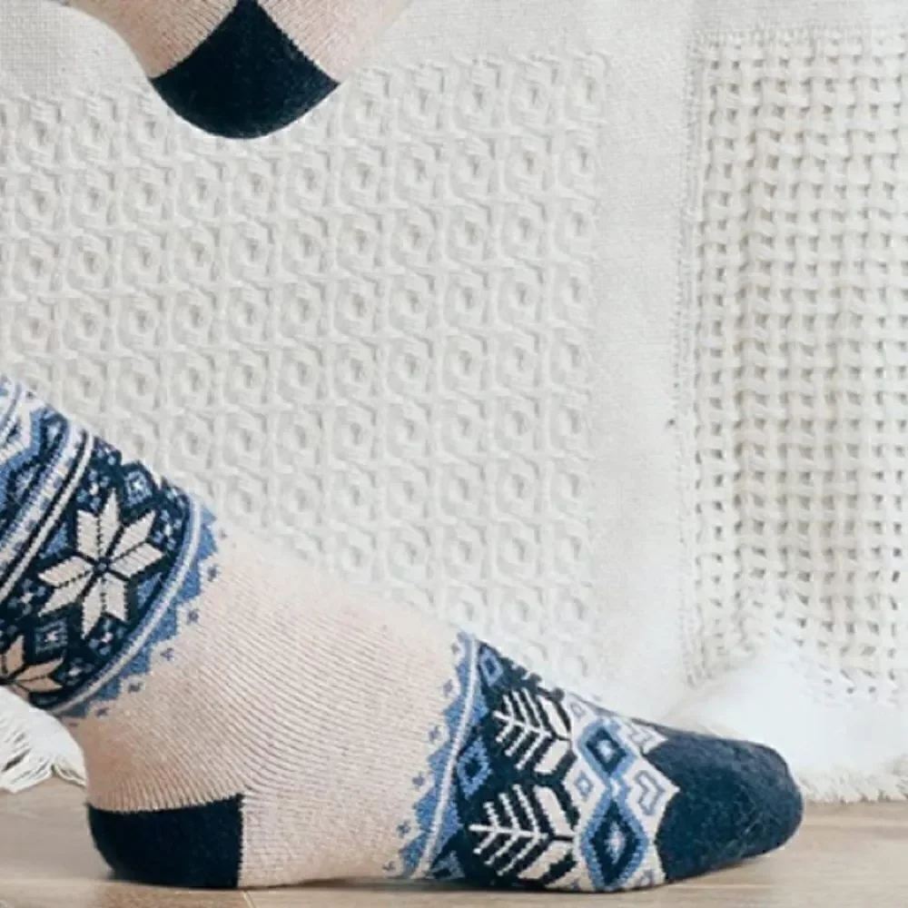 Winter Pattern Merino Wool Blend Socks