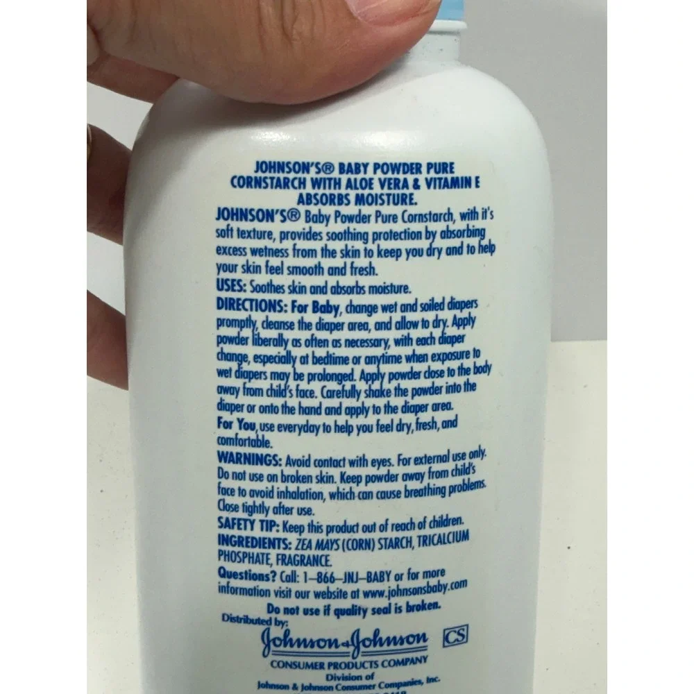 Johnson's Baby Powder Pure Cornstarch Aloe & Vitamin E 15 oz Vintage‎ 2004 USA