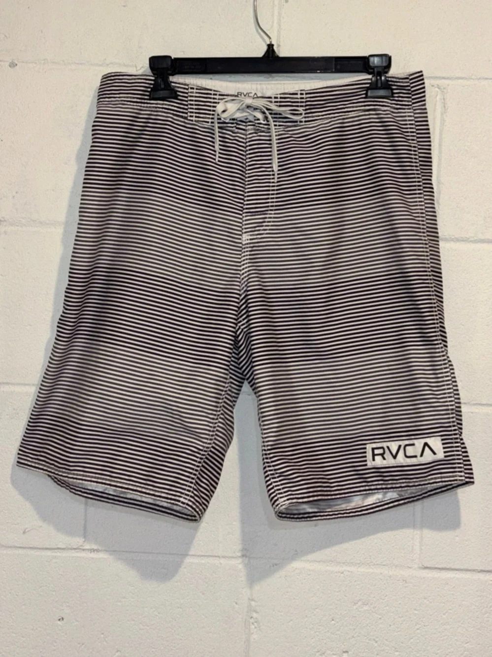 RVCA men’s board shorts black white striped tie waist size 31