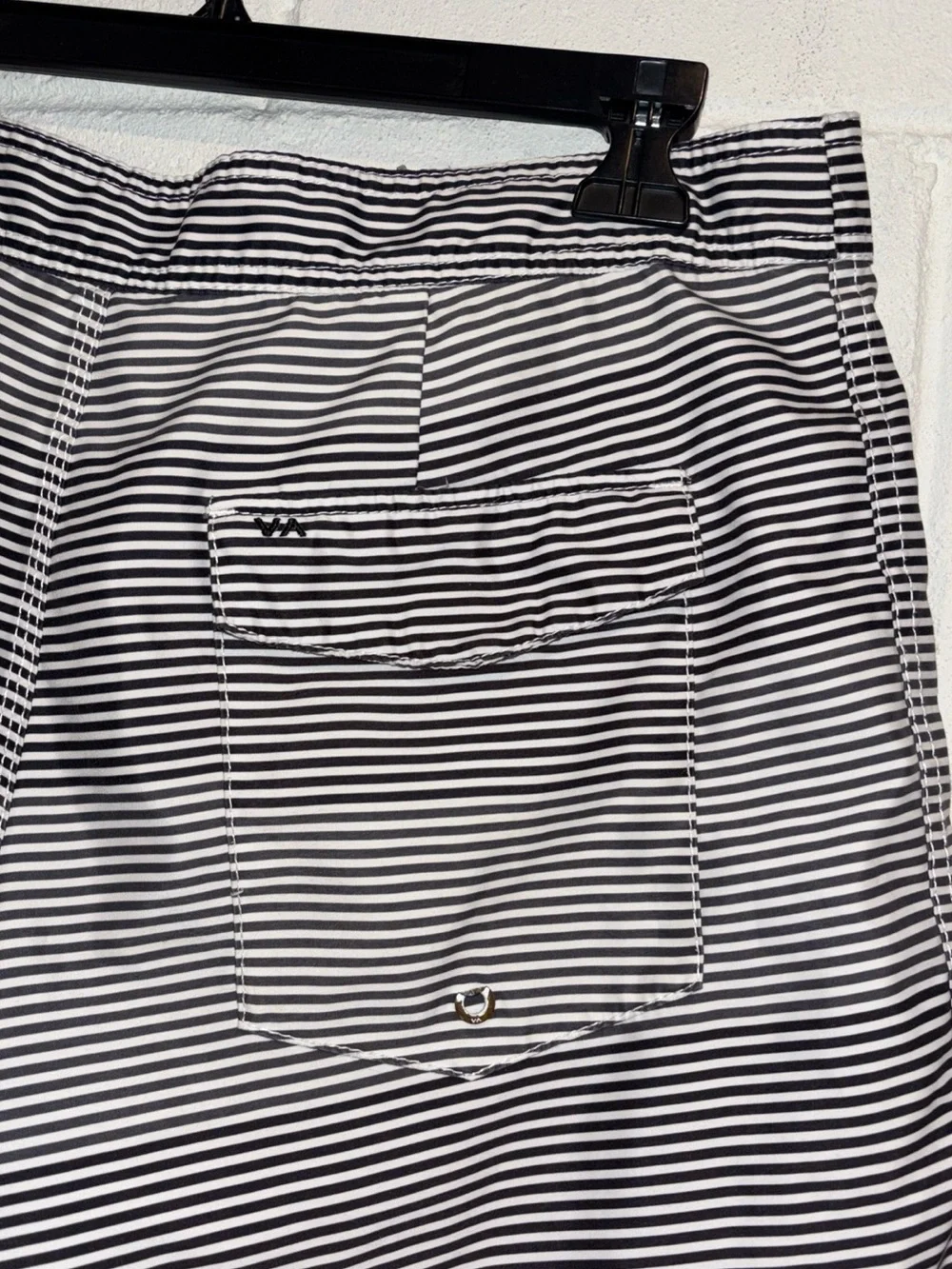 RVCA men’s tie