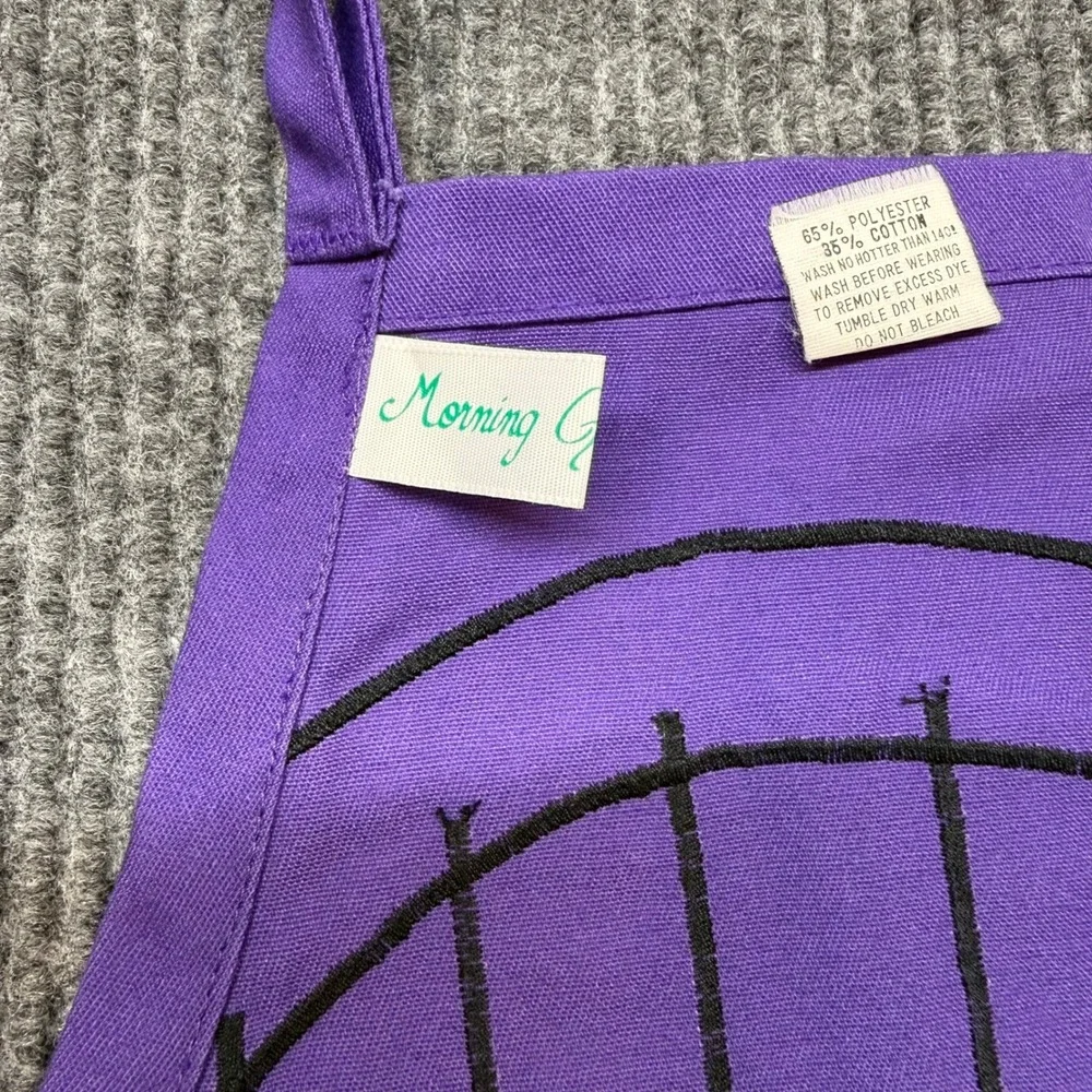 D.V. Resort Purple Graphic Apron Adjustable Neck Two Pockets Cotton Blend 1/96
