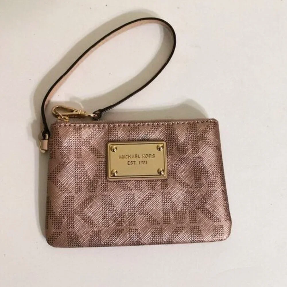 NWOT Michael Kors Monogram Jet‎ Set Wristlet Rose Gold Color 5.75