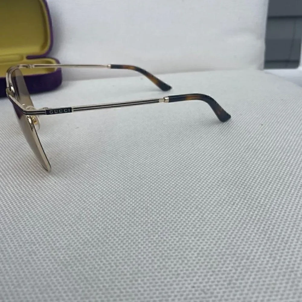 NIB Gucci GG0821S Rectangular Sunglasses