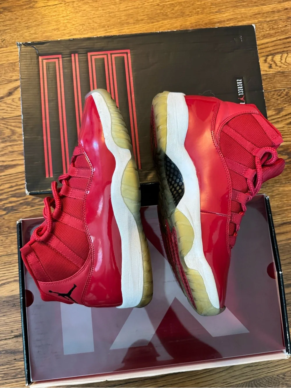 Jordan 11 Retro High Win Like '96 size 9