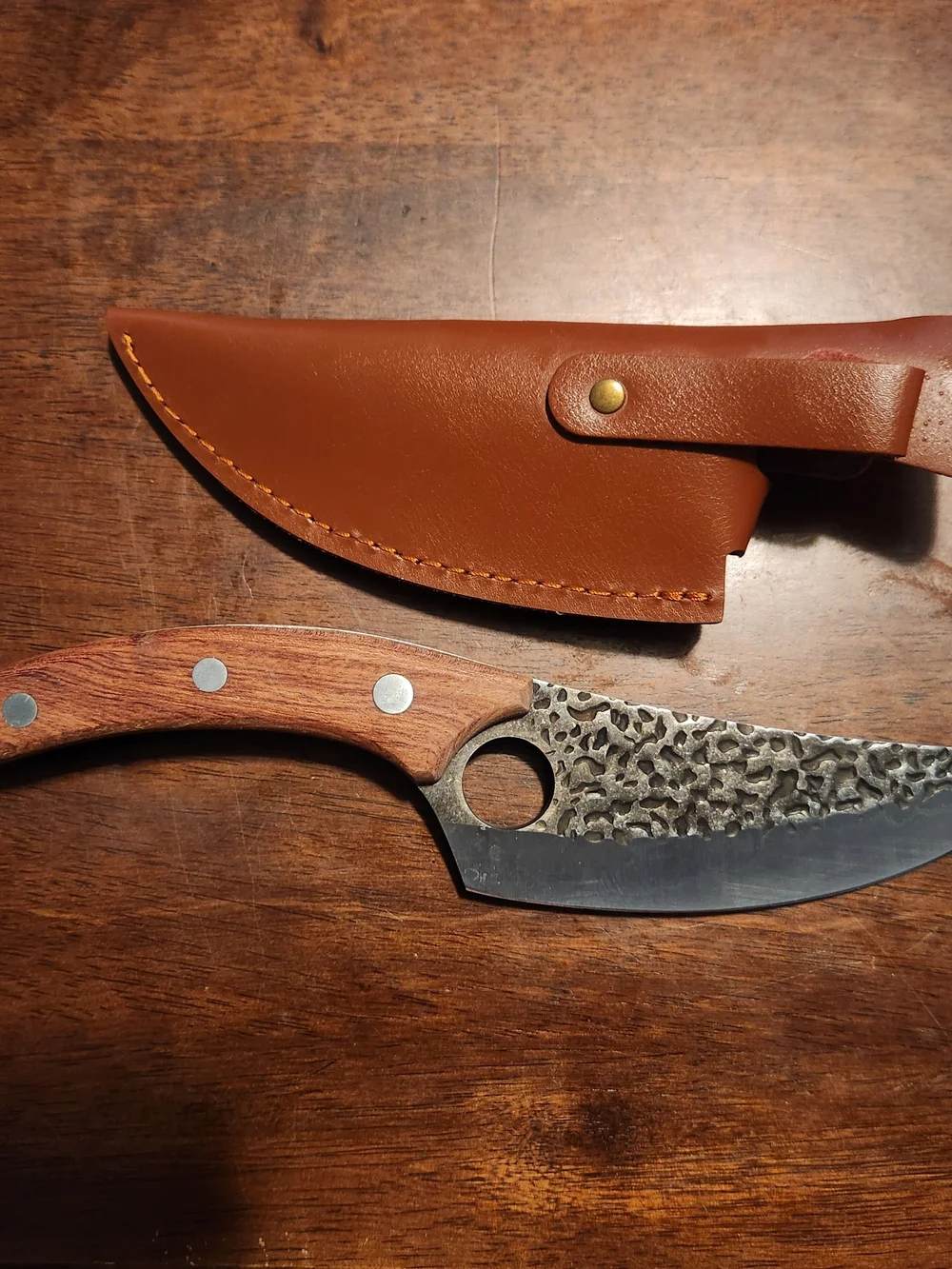 Huusk knife high