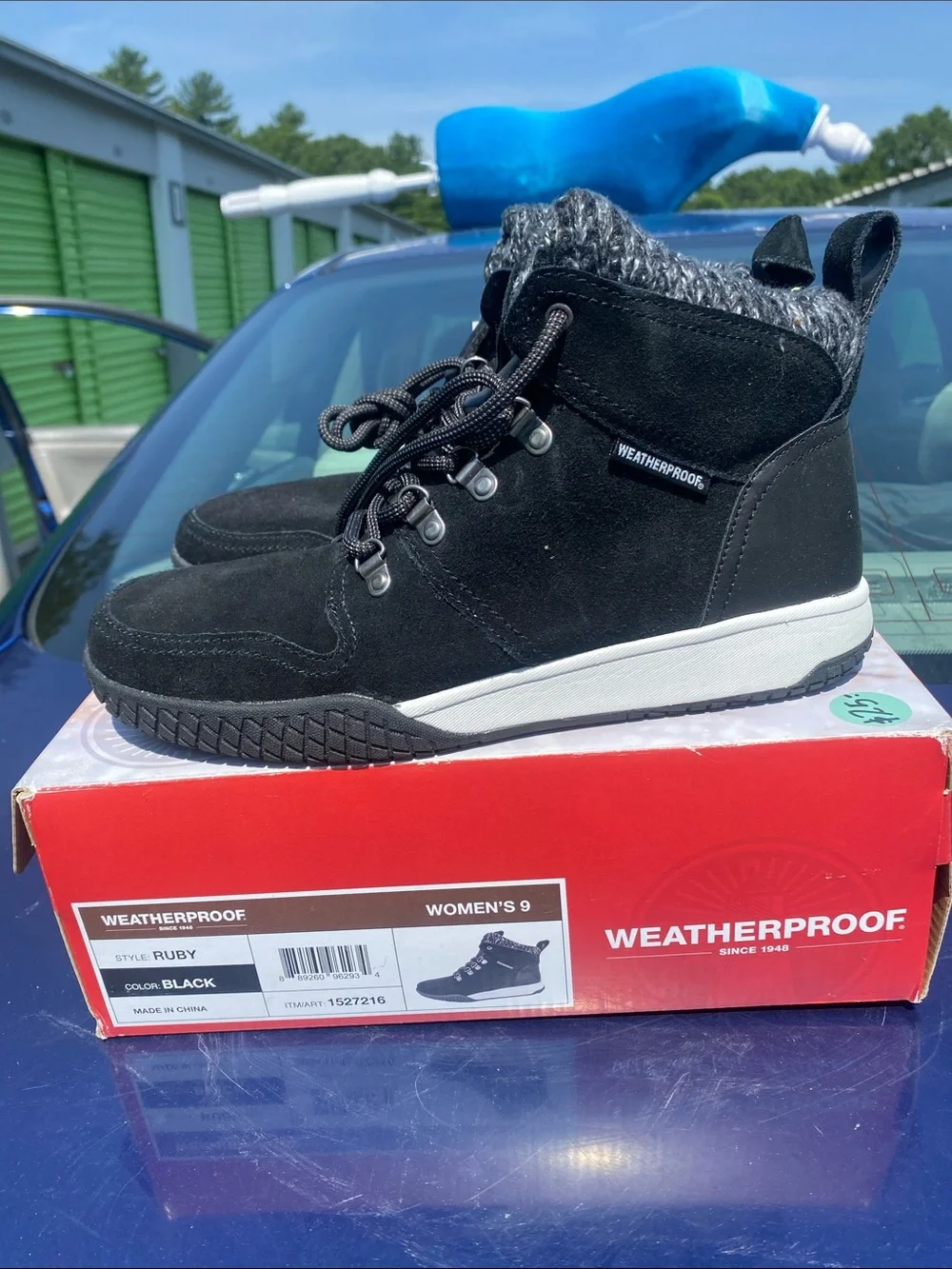 Weatherproof sturdy lace
