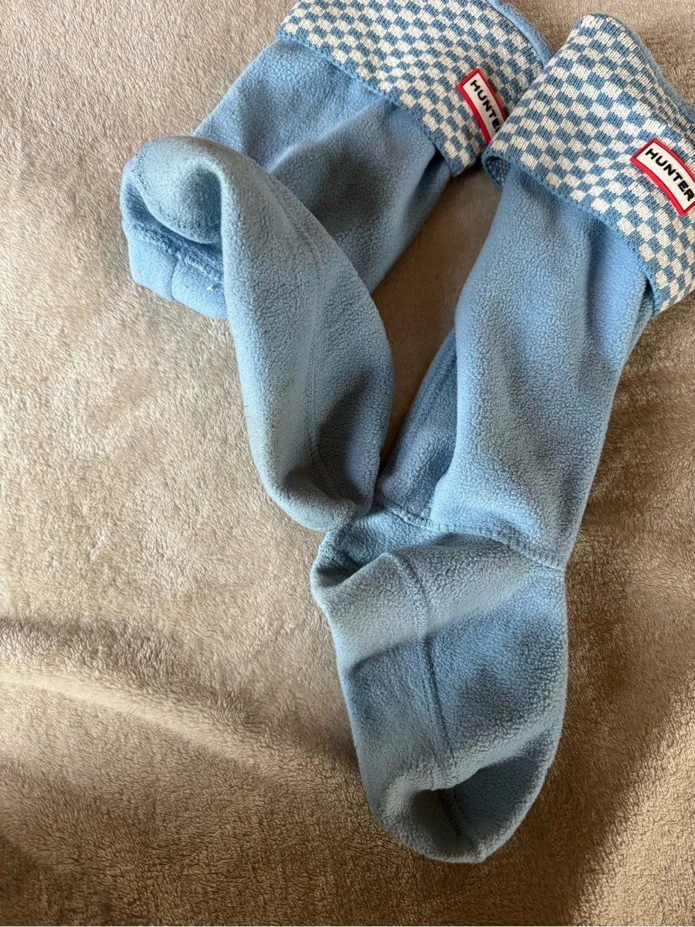 Hunter blue white