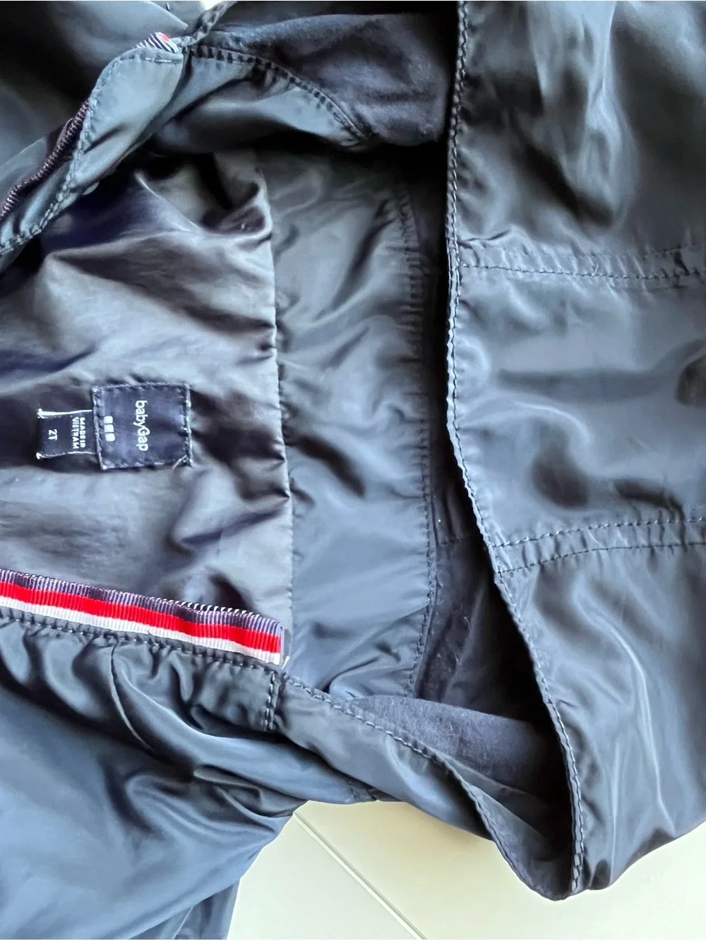 GAP red front