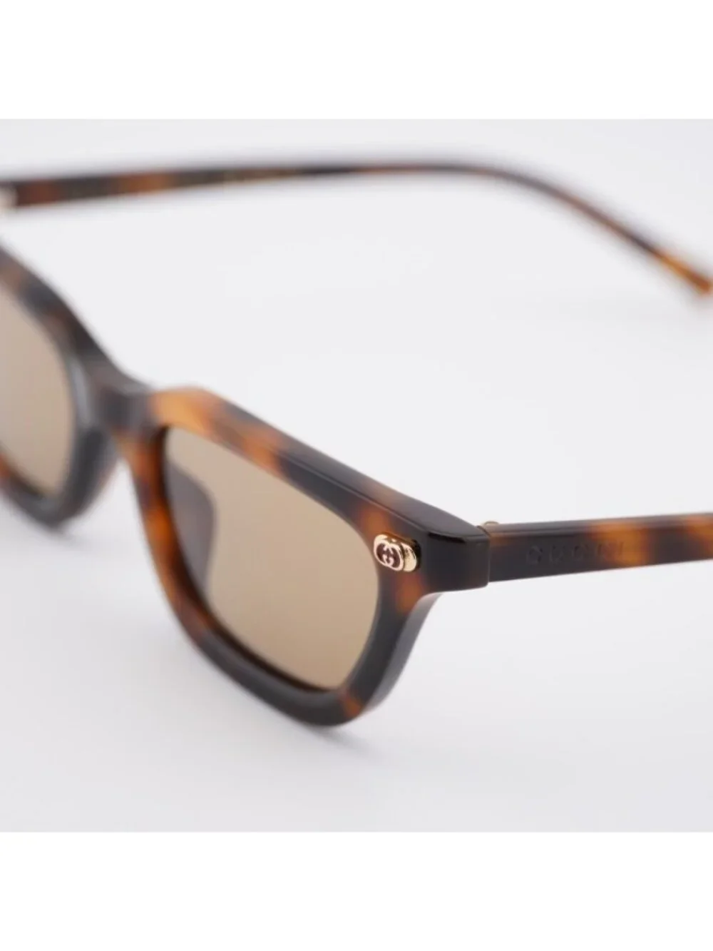 Gucci authentic gg1944s