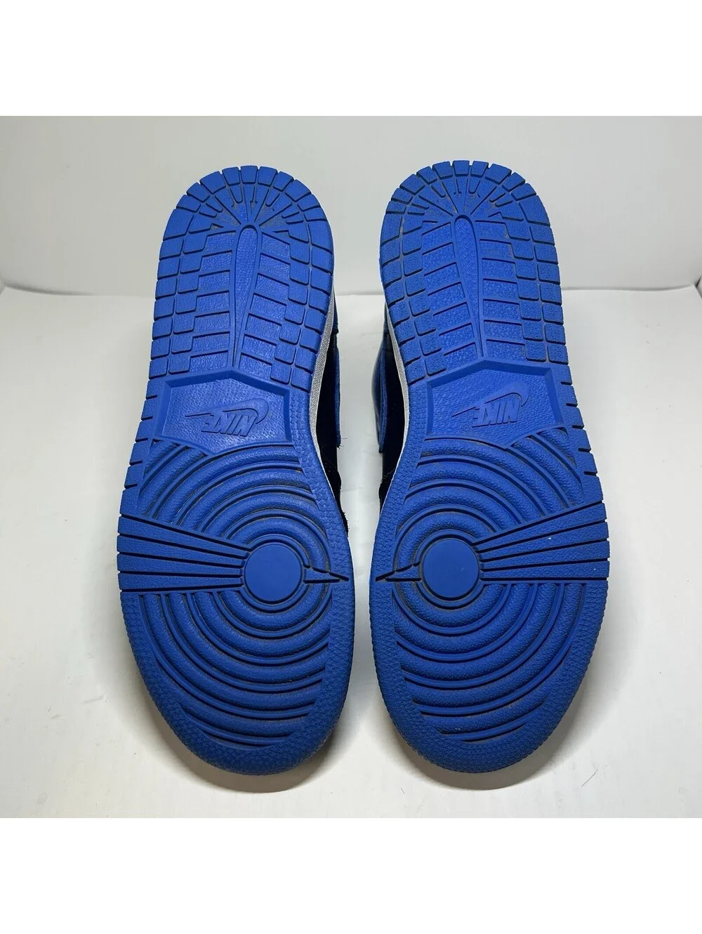 Air Jordan 1 Retro Royal 2017 GS - Size 4Y - (575441-007)